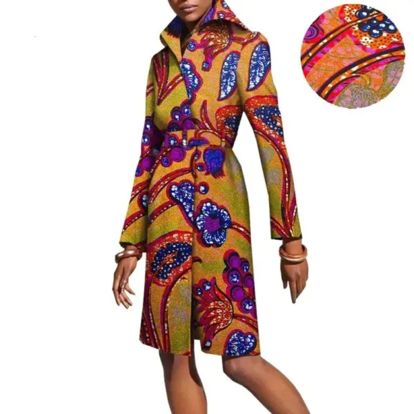 Vêtement africain femme en tissu coloré