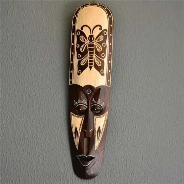 Masque tribal en bois, décoration murale unique