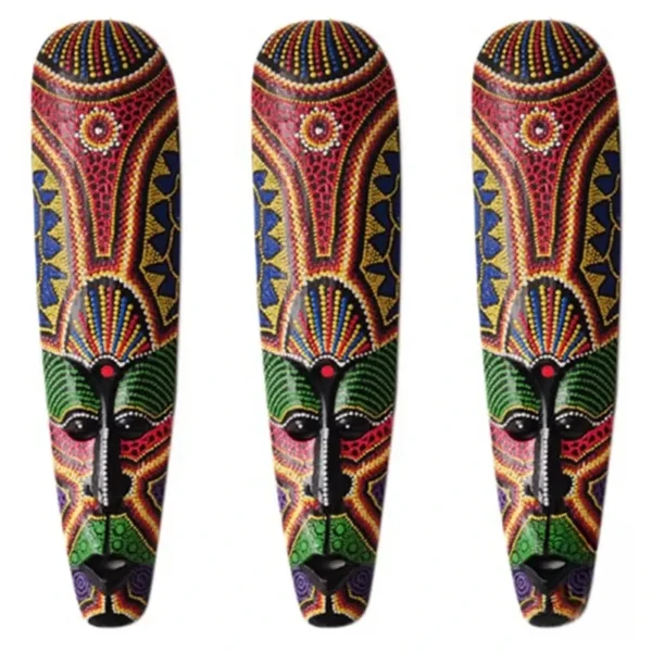 Accessoire décoratif : masque africain stylisé