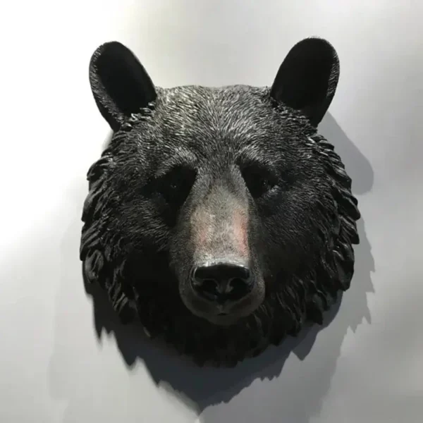 Objet d'art africain représentant la vie sauvage