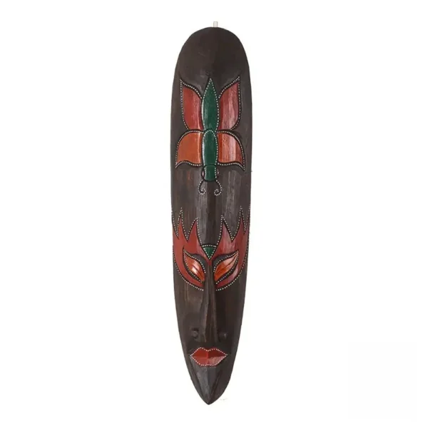 Masque en bois, artisanat traditionnel