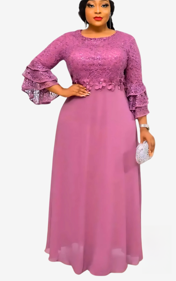 Robe avec manches trois quarts au design africain