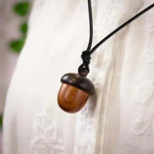 Pendentif en bois africain, style naturel