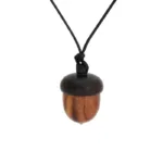 Pendentif en bois, design africain unique