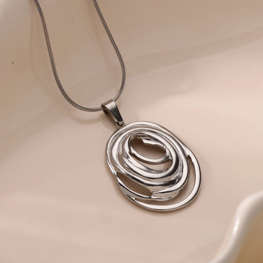 Pendentif en Or représentant le continent africain