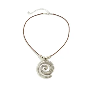 Bijou africain stylisé, motif spirale élégant pour moderne