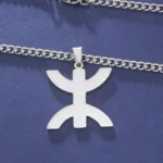 Pendentif Amazigh Berbère traditionnel en argent