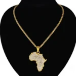 Bijou carte Afrique avec détail de diamant scintillant