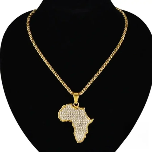 Bijou carte Afrique avec détail de diamant scintillant