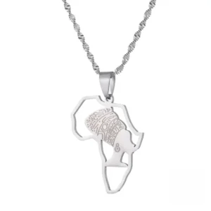 Pendentif carte d'Afrique avec design inspiré de Néfertiti