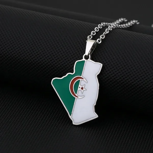 Accessoire en pendentif carte d'Afrique