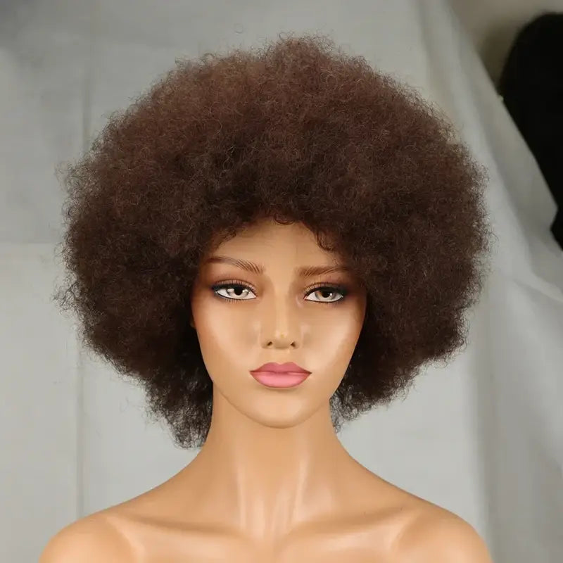 Style afro décontracté avec frange intégrée