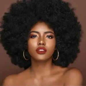 Perruque Afro Géante au style volumineux et audacieux