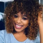 Style afro marron frangé moderne