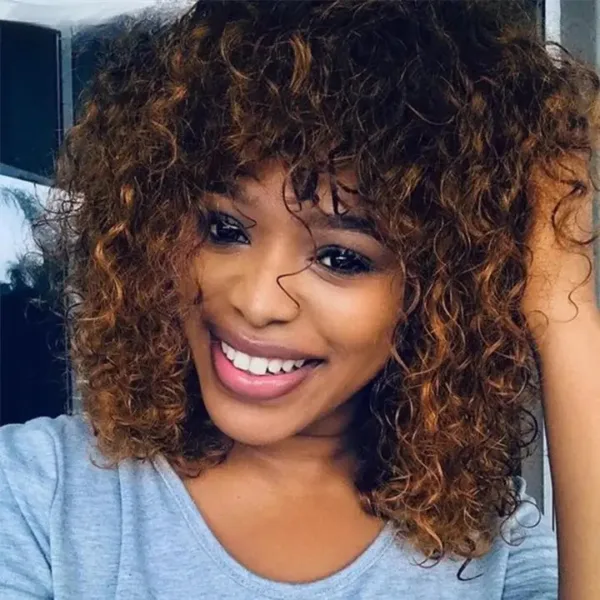 Style afro marron frangé moderne