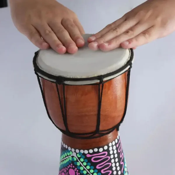 Petit Djembe naturel, son chaud et mélodieux