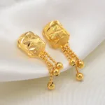 Accessoire bohème, petite boucle d’oreille africaine