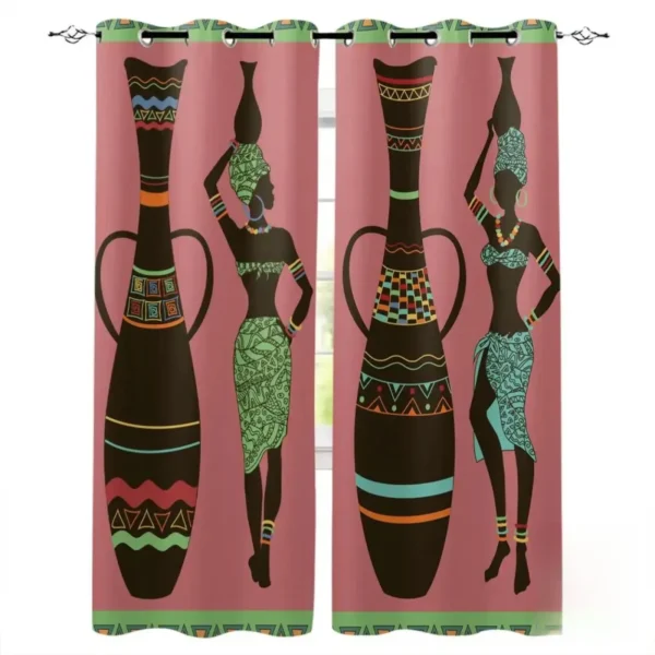 Rideaux aux couleurs vives pour intérieur africain