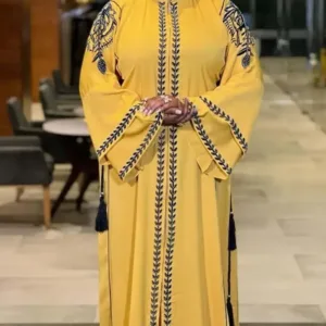 Robe féminine africaine en jaune lumineux