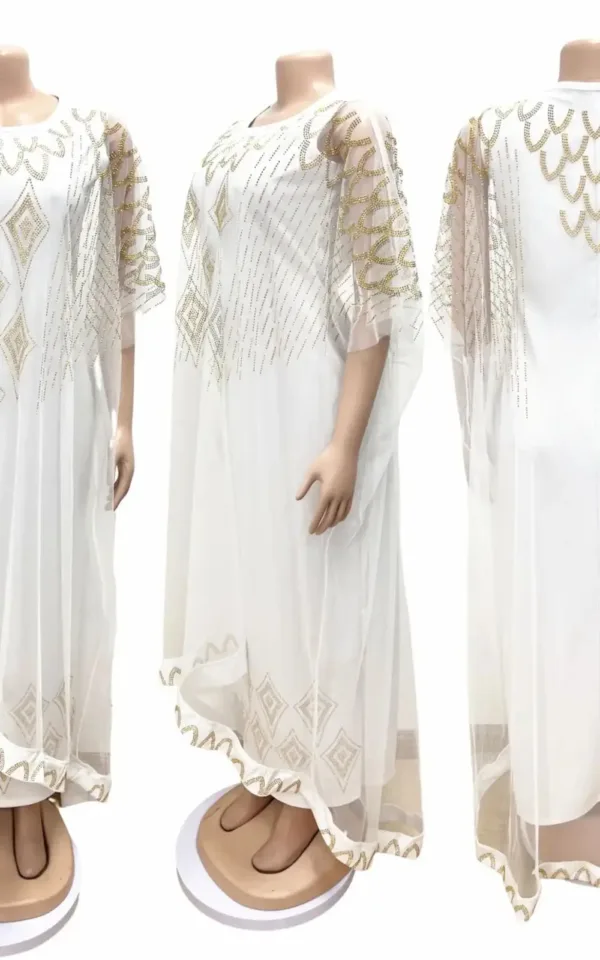 Tenue moderne en tissu africain pour femmes