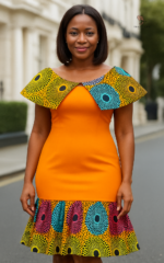 Robe africaine élégante avec col volant