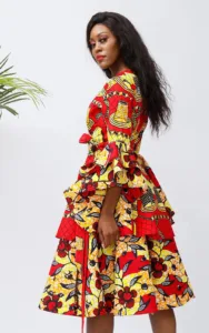 Robe en batik aux motifs africains colorés