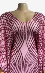 Robe traditionnelle avec des détails scintillants