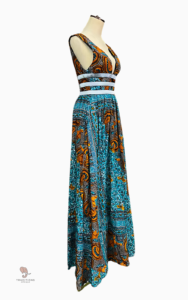Robe africaine avec décolleté, confort et style chic