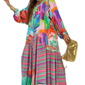 Robe d'été gaie avec col V élégant