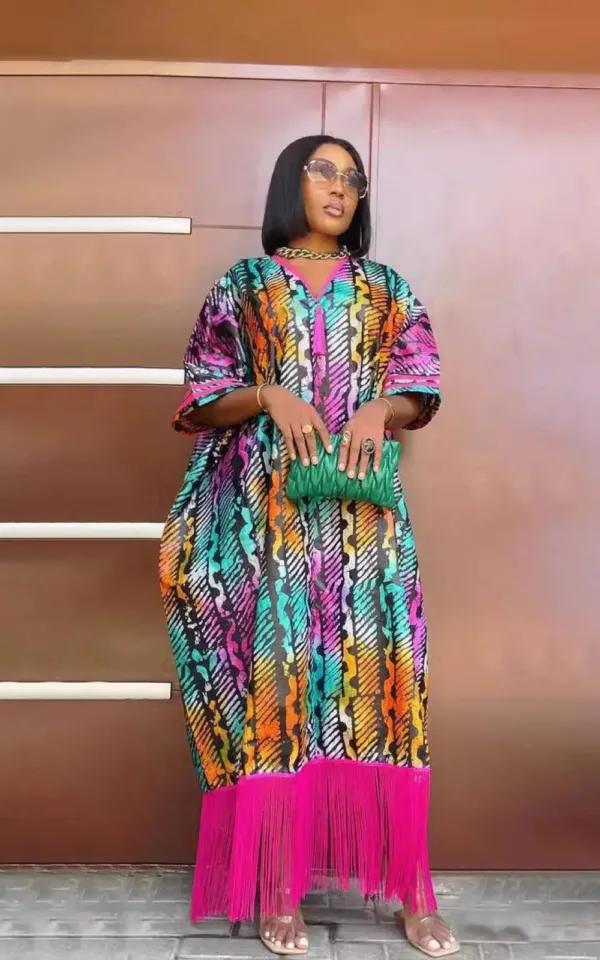 robe-africaine-femme-col-v-1 Robe africaine femme à col V en tissu coloré
