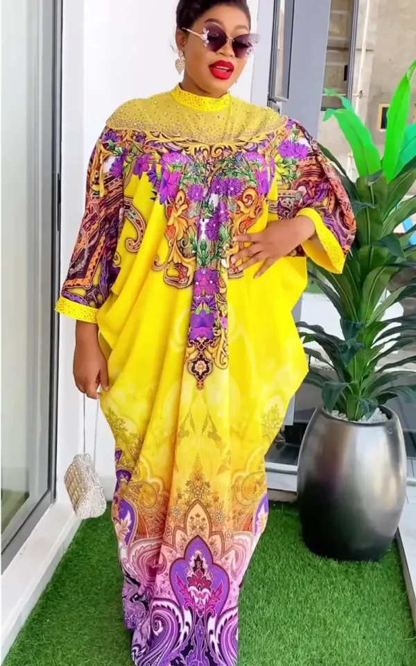 Robe colorée femme, motifs culturels africains