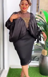 Robe femme au style africain, teintée de jaune vibrant