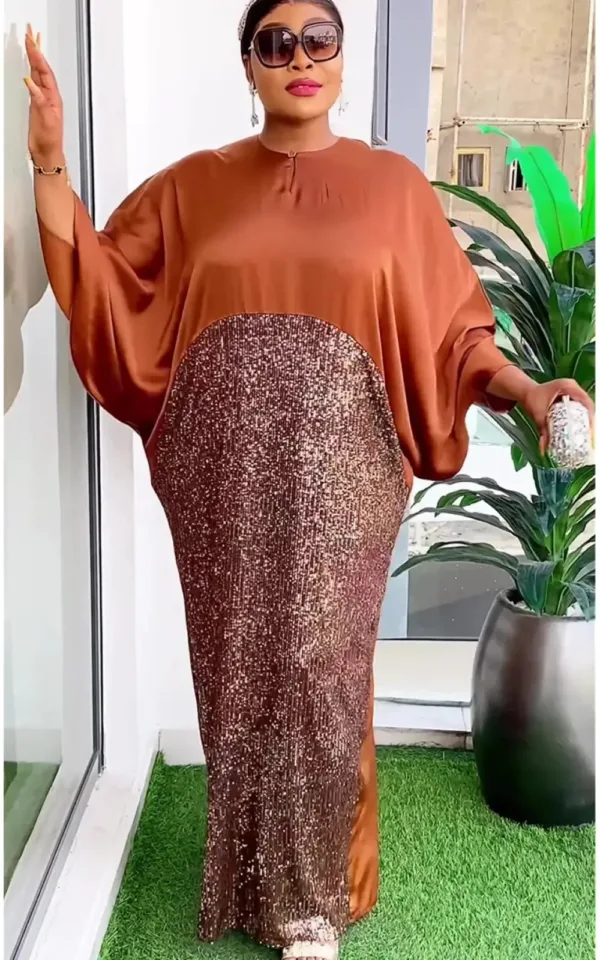 Vêtements africains, robe longue avec sequins brillants