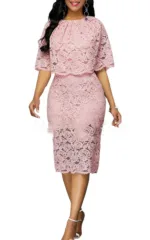 Robe de mariage avec motifs africains vibrants