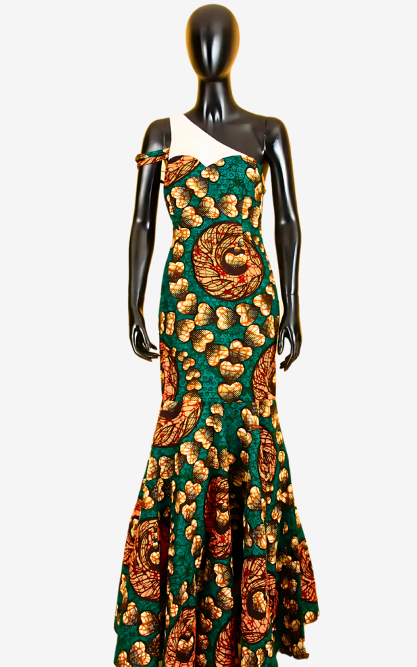 Robe moderne inspirée des motifs africains