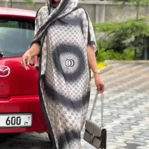 Robe femme d'inspiration africaine, couleurs vives