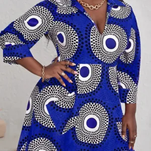 Robe élégante aux motifs africains pour silhouettes généreuses