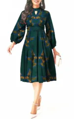 Design simple pour une robe féminine inspirée d'Afrique