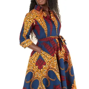 Vêtement africain élégant avec motifs colorés