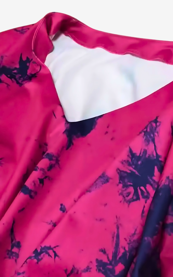 Robe élégante en tissu africain, col V féminin