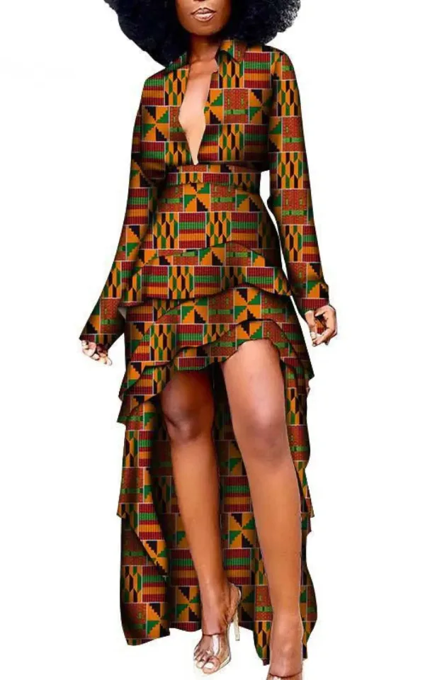 Robe féminine aux couleurs ethniques attirantes