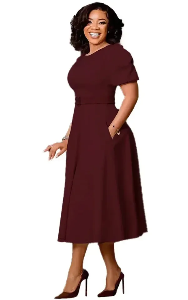 Robe Femme à coupe midi, style traditionnel