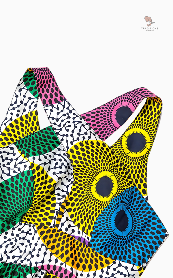 Vêtement féminin inspiré de la mode africaine contemporaine