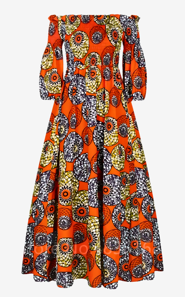Vêtement africain femme avec design traditionnel