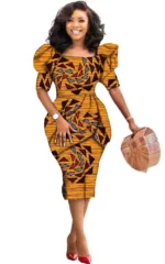 Robe en tissu africain à manches courtes