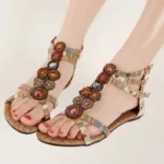 Sandale africaine avec motifs traditionnels