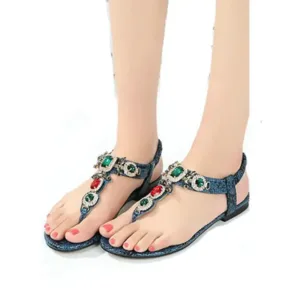 Sandales africaines au style unique avec bijoux
