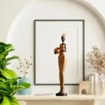 Femme africaine stylisée en sculpture décorative