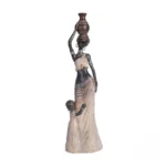Décoration intérieure avec sculpture femme africaine