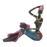 Sculpture féminine africaine allongée, décor intérieur unique
